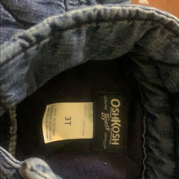 Oshkosh - Picture 2 of 3